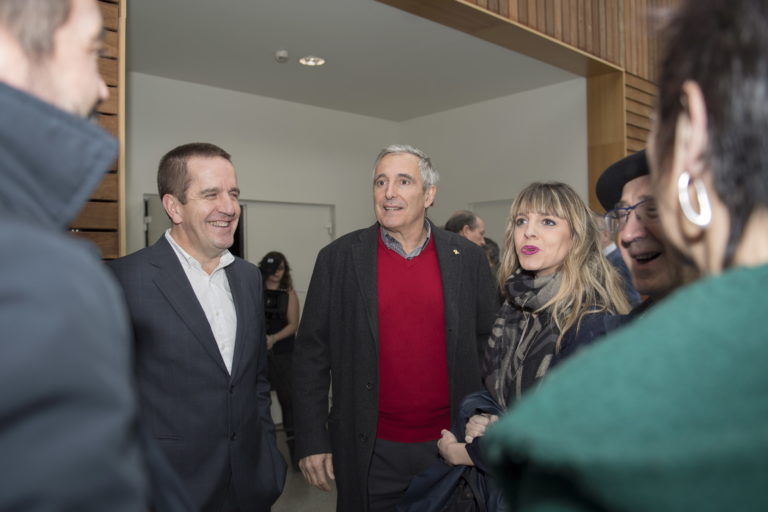 2018-12-18, Donostia. Demokrazia Bai-ren agerraldia. Estatus berri bati buruzko agiria, eta agiri hori sostengatzen duten sinadurak aurkeztuo dituzte. Han izan dira, besteak beste, Juan Jose Ibarretxe, Joseba Azkarraga, Iñigo Iruin, Rafa Diez, Nekane Alzelai.
18-12-2018, San Sebastián. Comparecencia de Demokrazia Bai, para presentar un manifiesto sobre el nuevo estatus y las firmas que lo sustentan. Comparecerán entre otros Juan Jose Ibarretxe, Joseba Azkarraga, Iñigo Iruin, Rafa Diez, Nekane Alzelai.